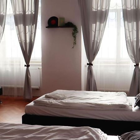 Modern Apartment In The Center Of Prag Exteriör bild